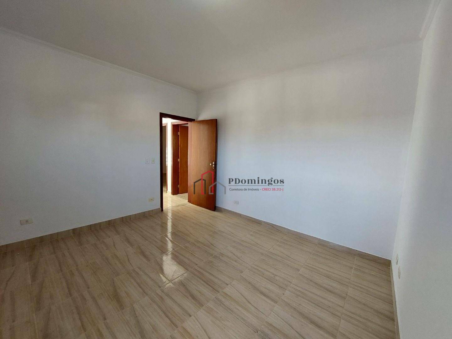 Sobrado à venda com 3 quartos, 300m² - Foto 24