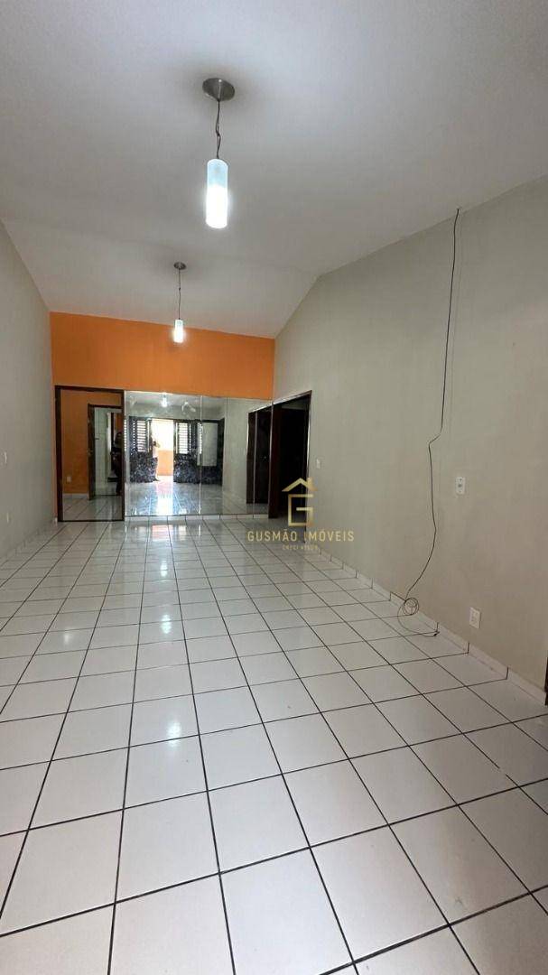 Casa, 3 quartos, 220 m² - Foto 3