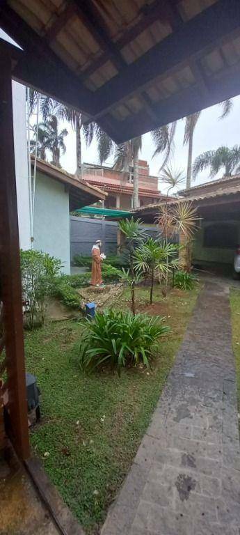 Chácara à venda com 3 quartos, 550m² - Foto 11