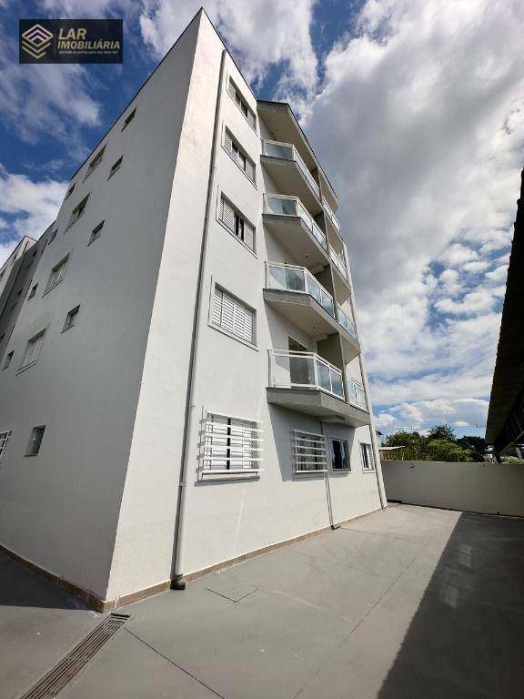 Apartamento à venda e aluguel com 2 quartos, 69m² - Foto 2