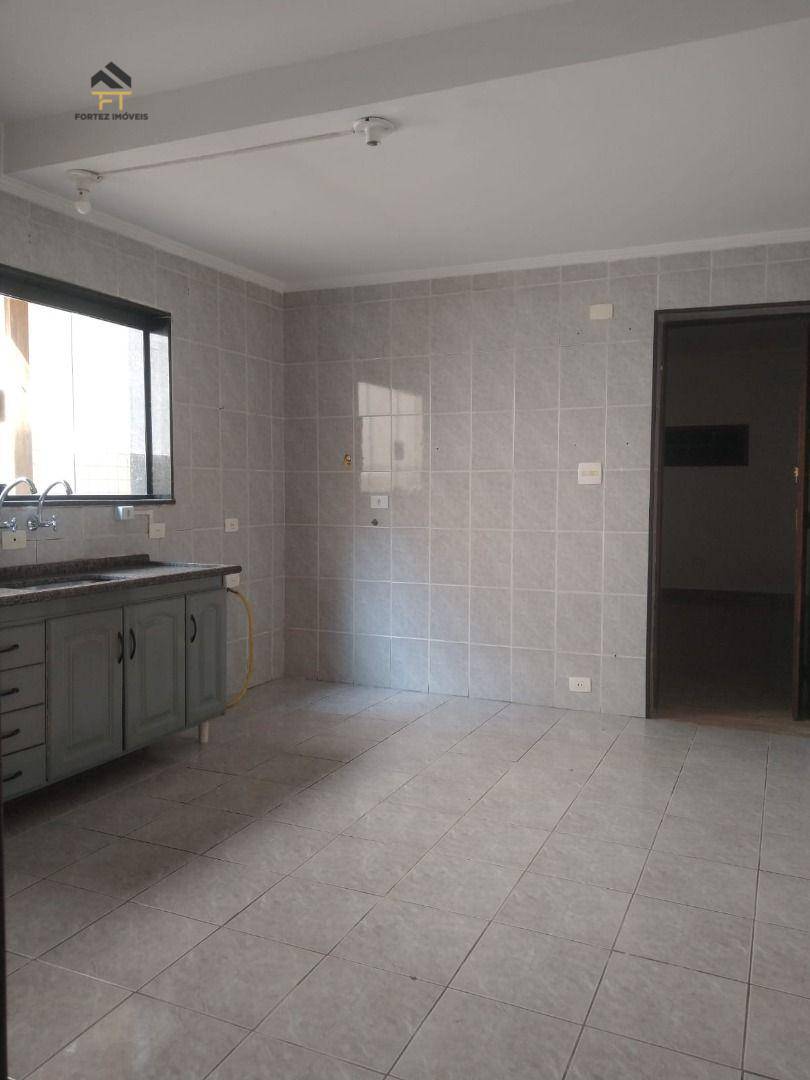 Casa para alugar com 3 quartos, 130M2 - Foto 4