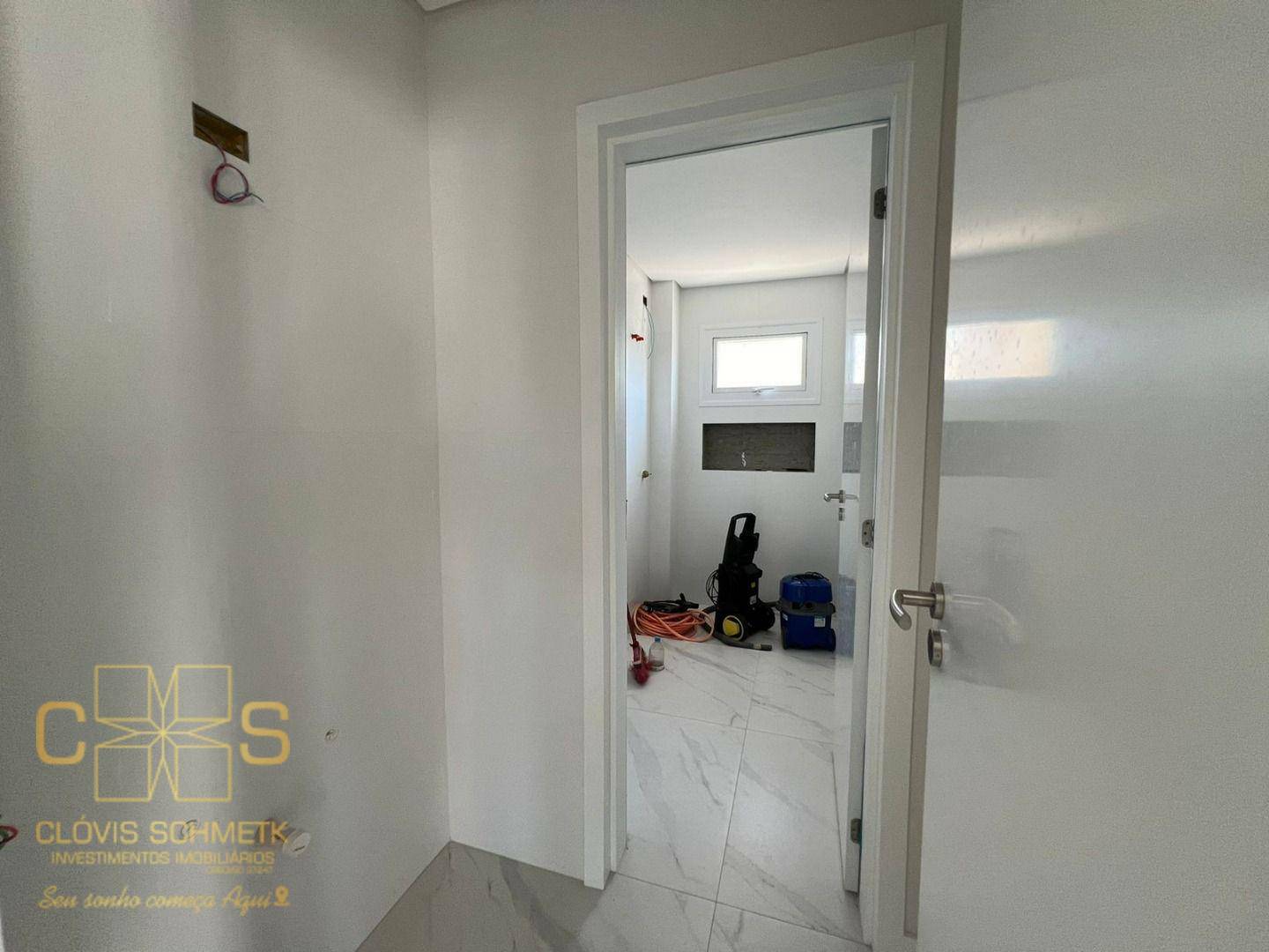 Sobrado à venda com 4 quartos, 270m² - Foto 6