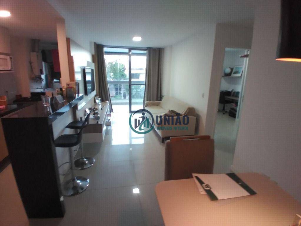 Apartamento à venda com 2 quartos, 80m² - Foto 1