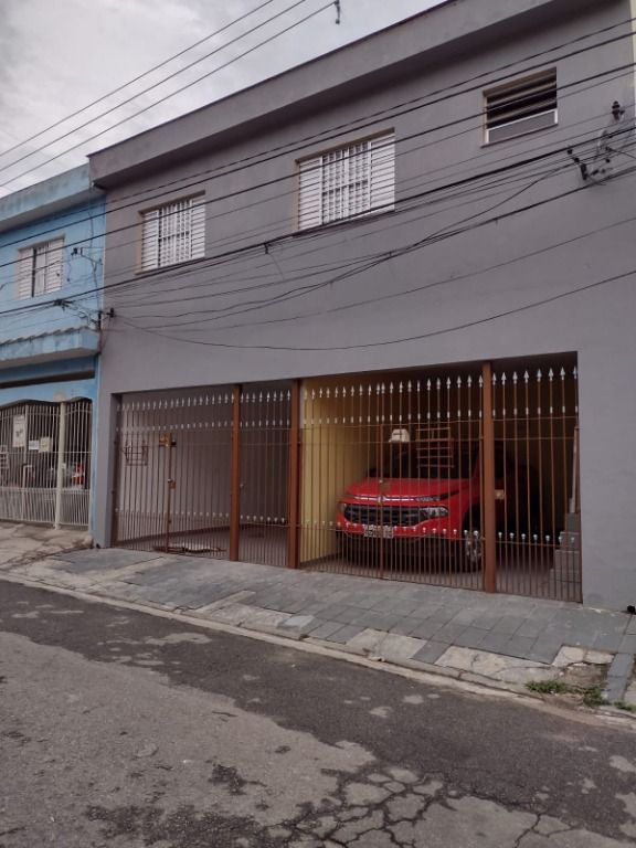 Sobrado à venda com 6 quartos, 140m² - Foto 2