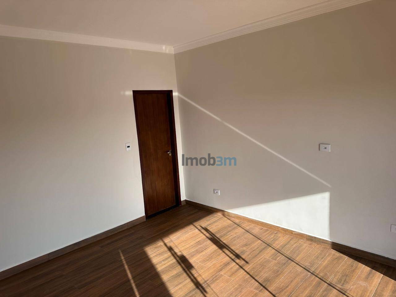 Chácara à venda com 3 quartos, 2400m² - Foto 9