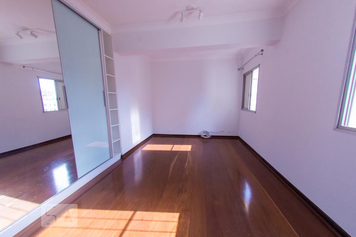 Apartamento à venda com 3 quartos, 198m² - Foto 18