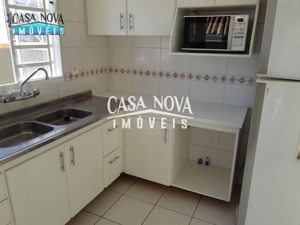 Casa de Condomínio para alugar com 4 quartos, 420m² - Foto 6