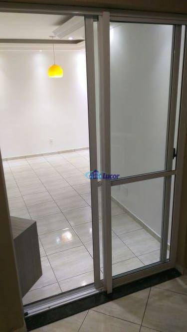 Apartamento à venda com 2 quartos, 56m² - Foto 19