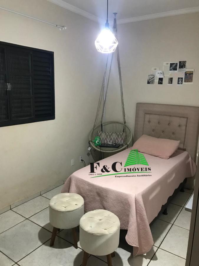 Casa à venda com 3 quartos, 250m² - Foto 16