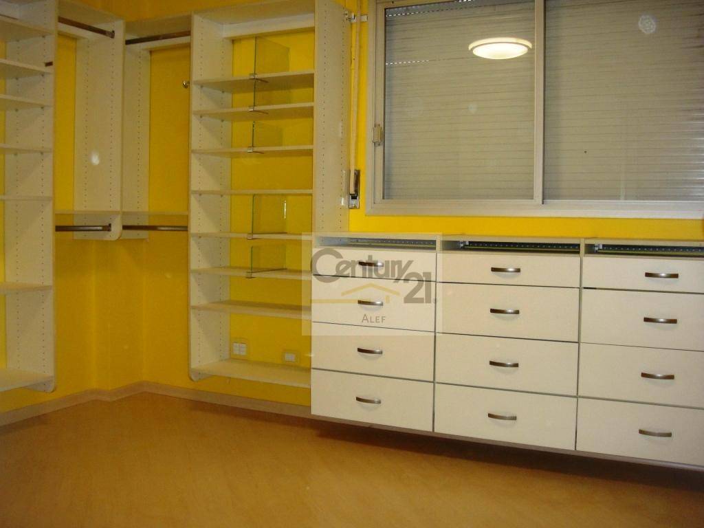 Apartamento à venda com 4 quartos, 204m² - Foto 11