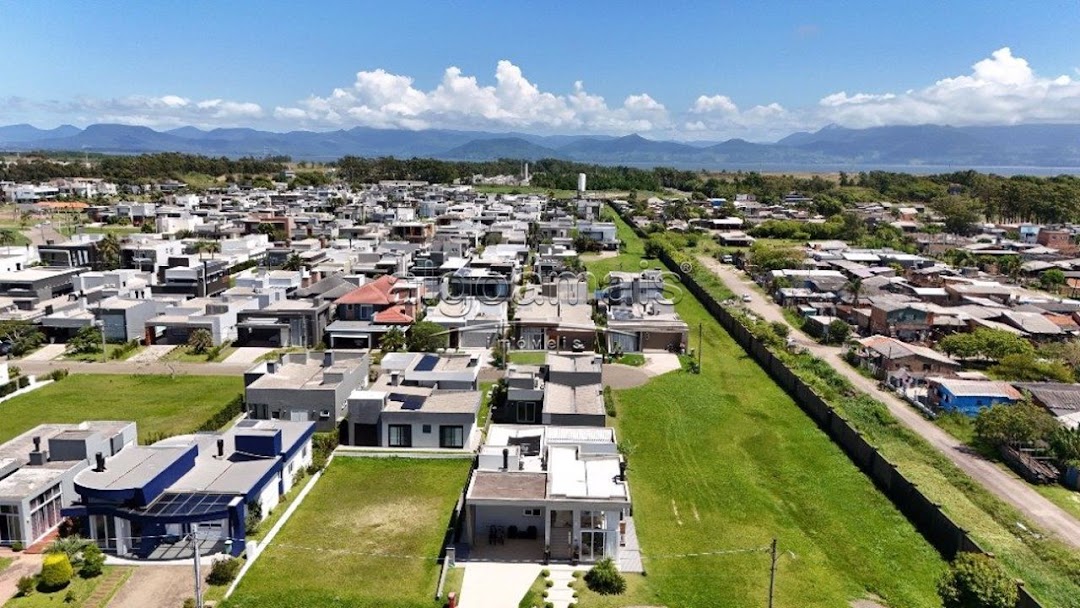 Casa de Condomínio à venda com 4 quartos, 195m² - Foto 4