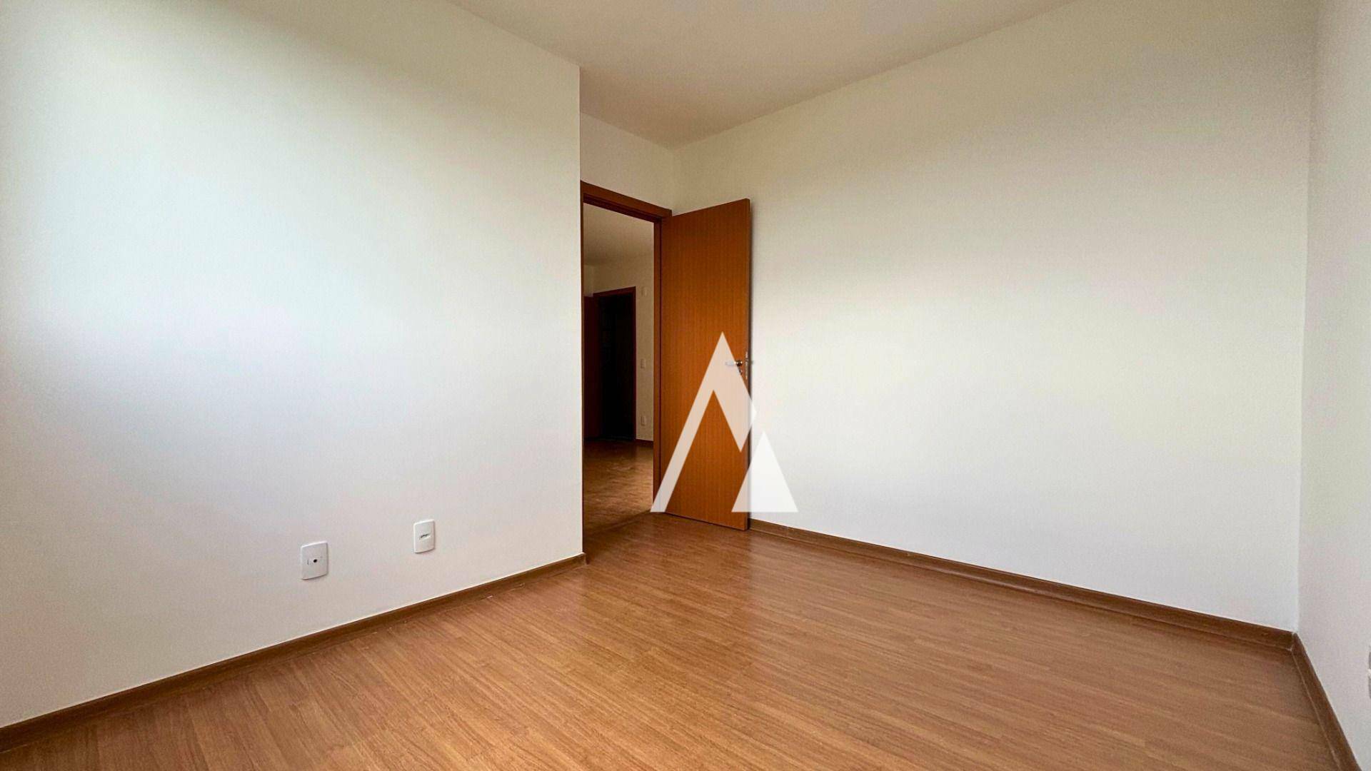 Apartamento para alugar com 2 quartos, 40m² - Foto 11