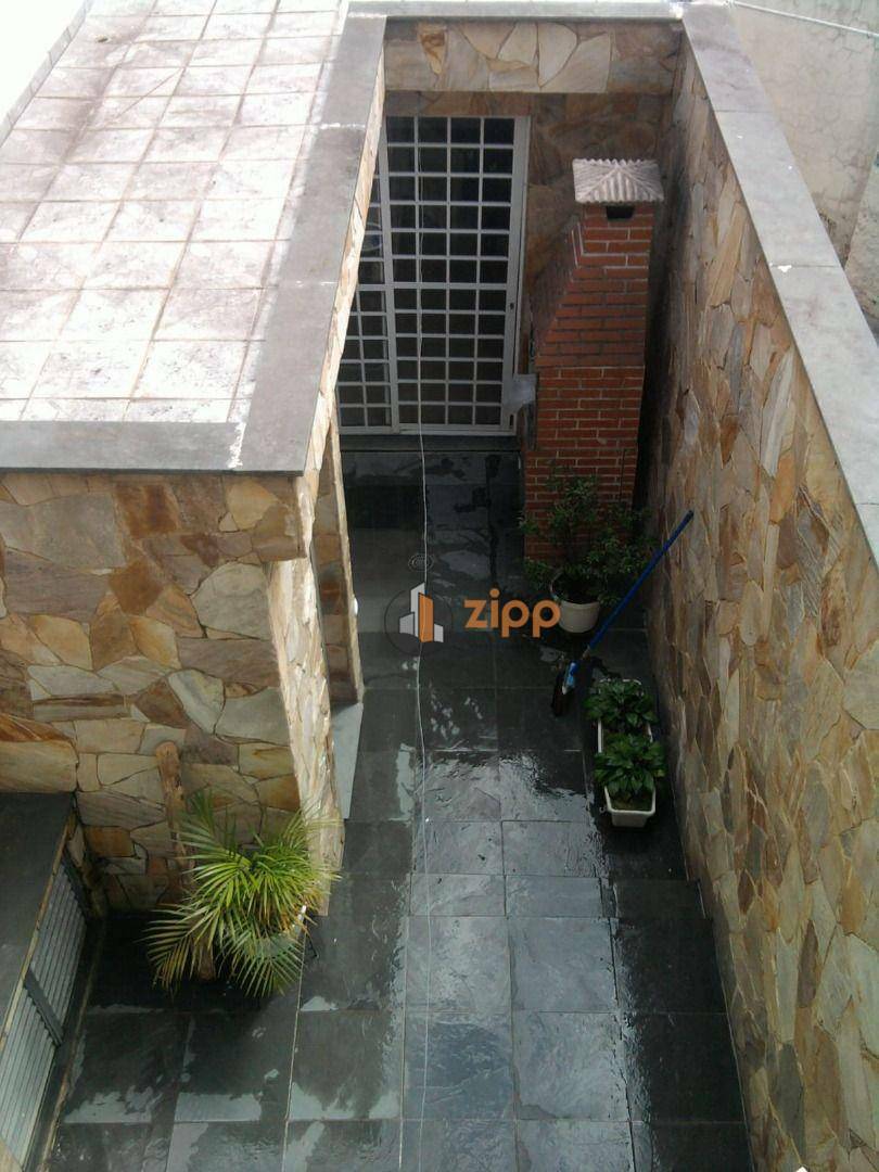 Sobrado à venda com 3 quartos, 140m² - Foto 2