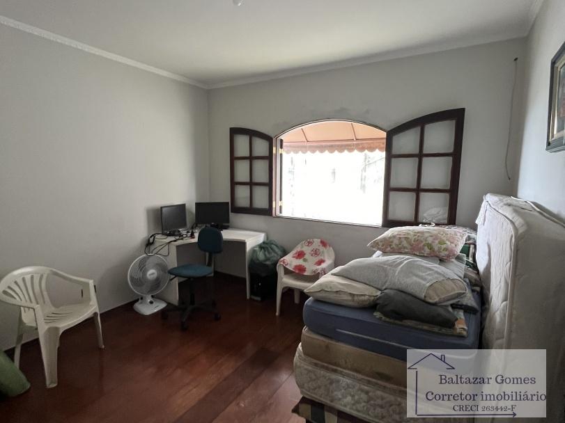 Casa à venda com 3 quartos, 500m² - Foto 7