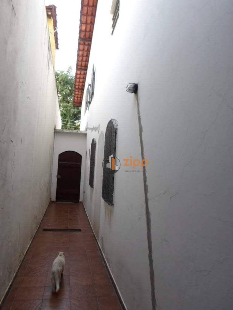 Sobrado à venda com 5 quartos, 301m² - Foto 32