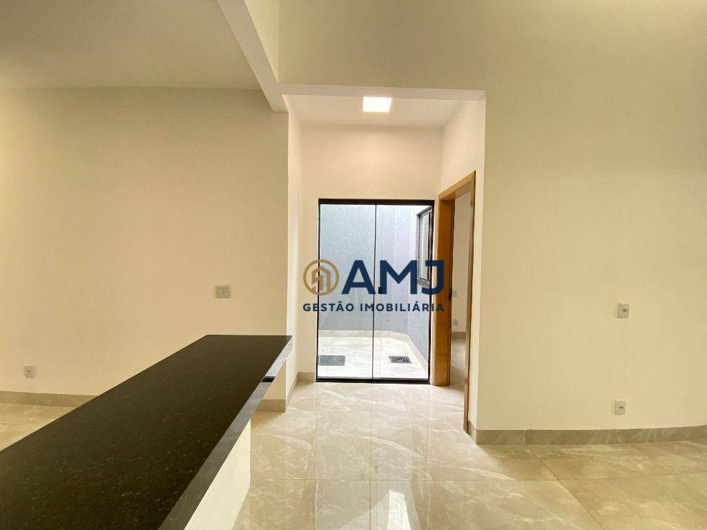 Casa à venda com 3 quartos, 141m² - Foto 8
