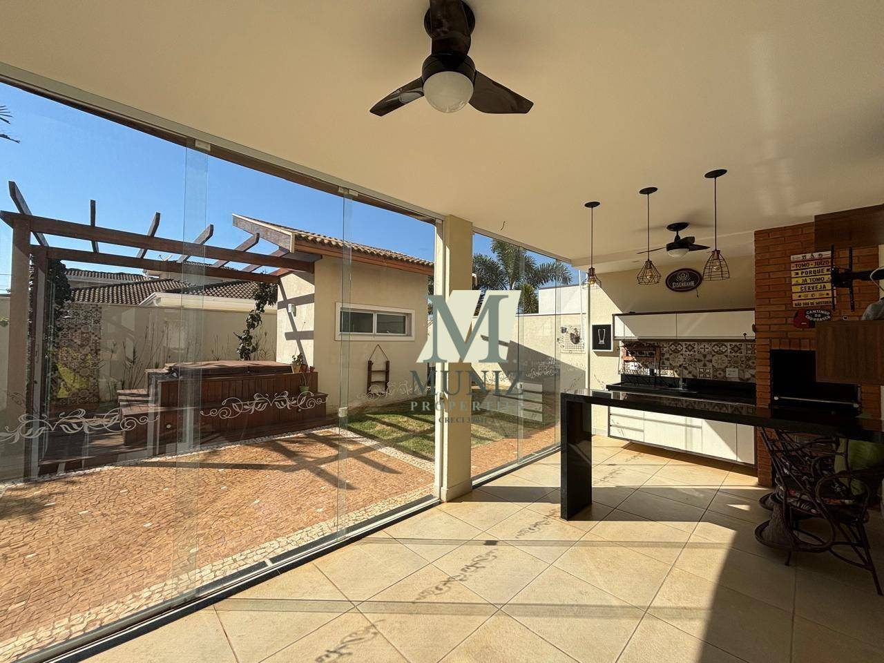 Casa, 3 quartos, 203 m² - Foto 4