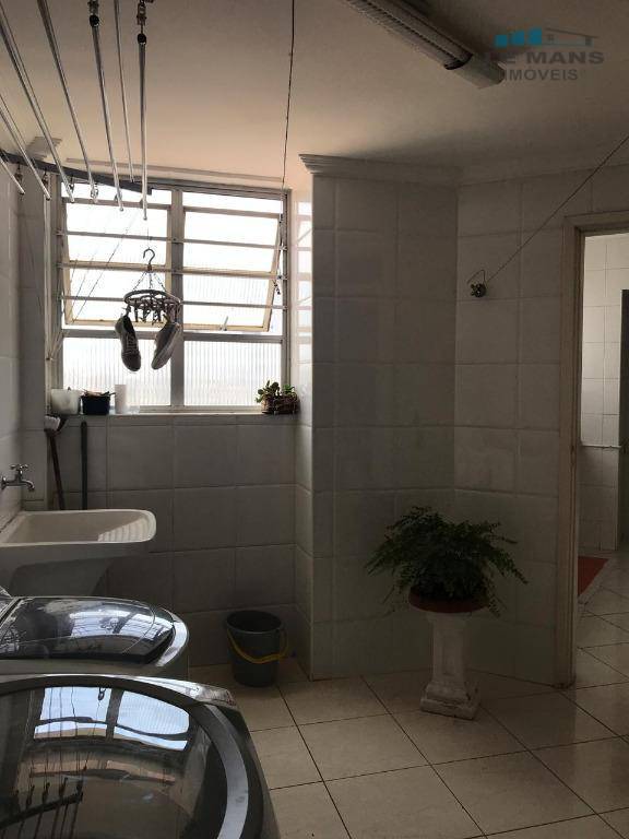 Apartamento à venda com 3 quartos, 156m² - Foto 12