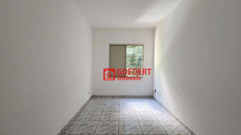 Apartamento para alugar com 3 quartos, 65m² - Foto 10