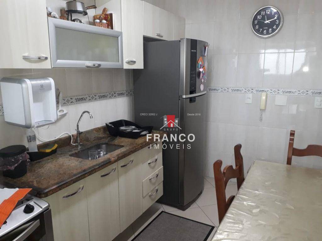 Apartamento à venda com 2 quartos, 100m² - Foto 8