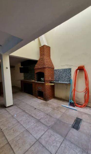 Sobrado para alugar com 3 quartos, 263m² - Foto 14