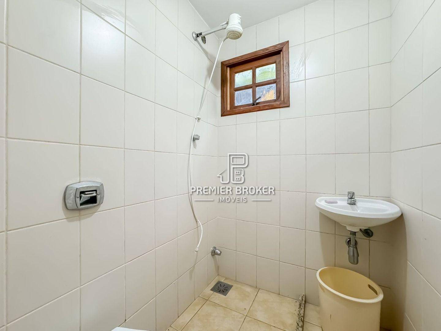 Casa de Condomínio à venda com 4 quartos, 276m² - Foto 15