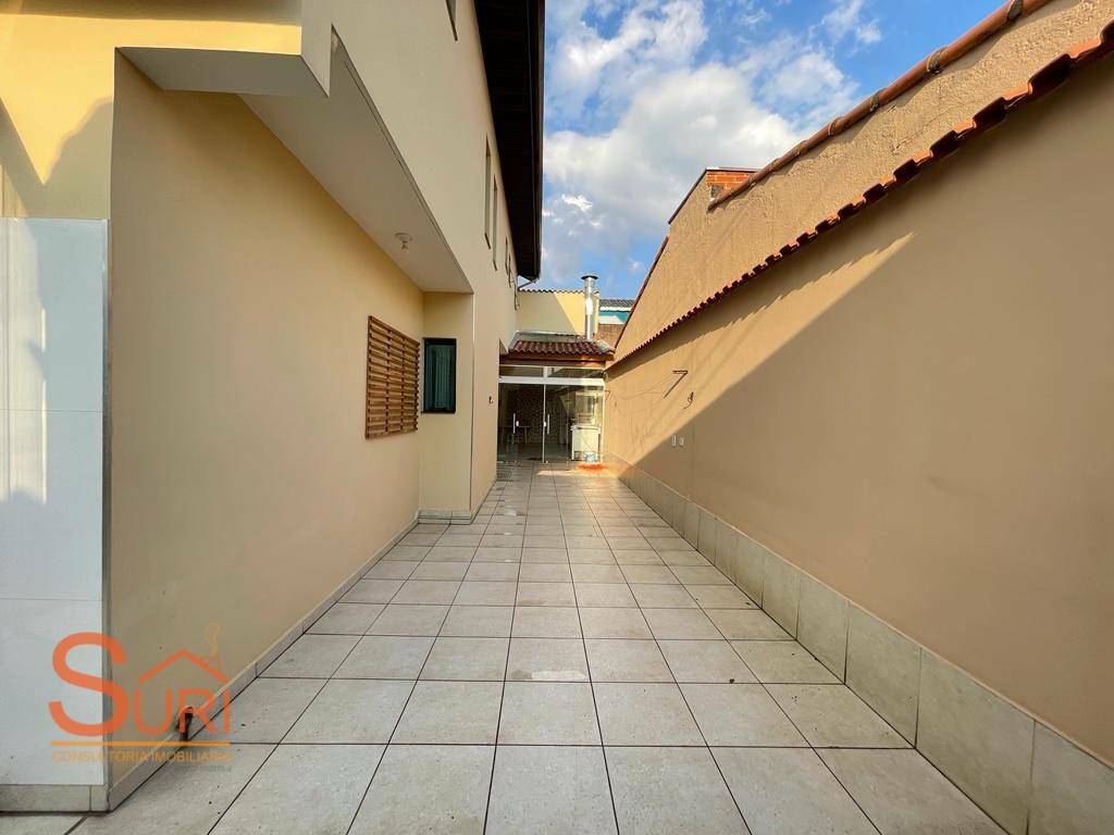 Sobrado à venda com 4 quartos, 256m² - Foto 7