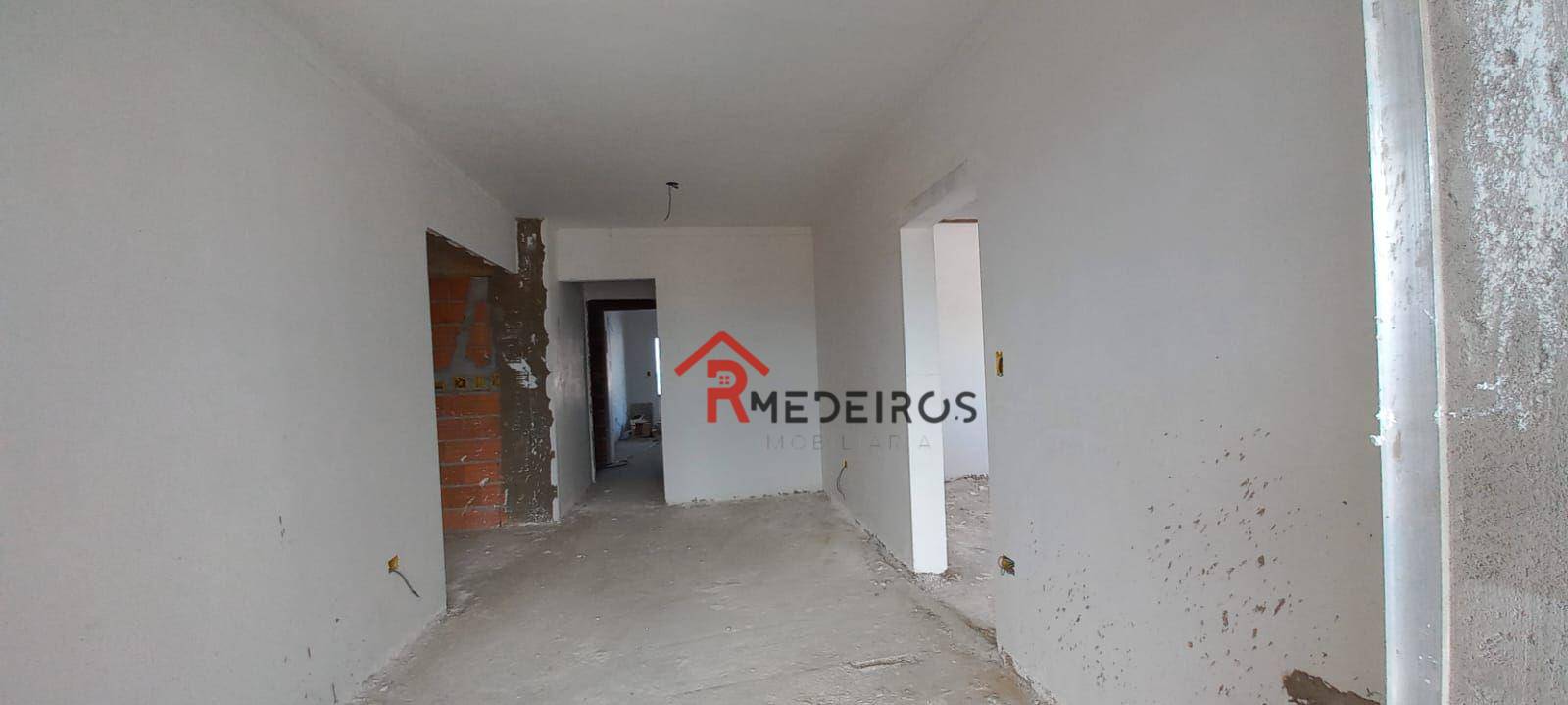 Apartamento à venda com 2 quartos, 79m² - Foto 4