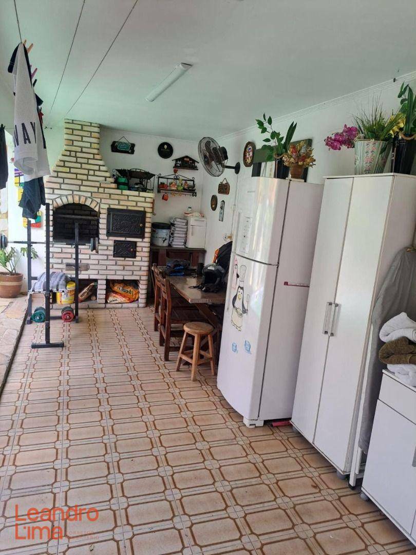 Casa à venda com 3 quartos, 170m² - Foto 13