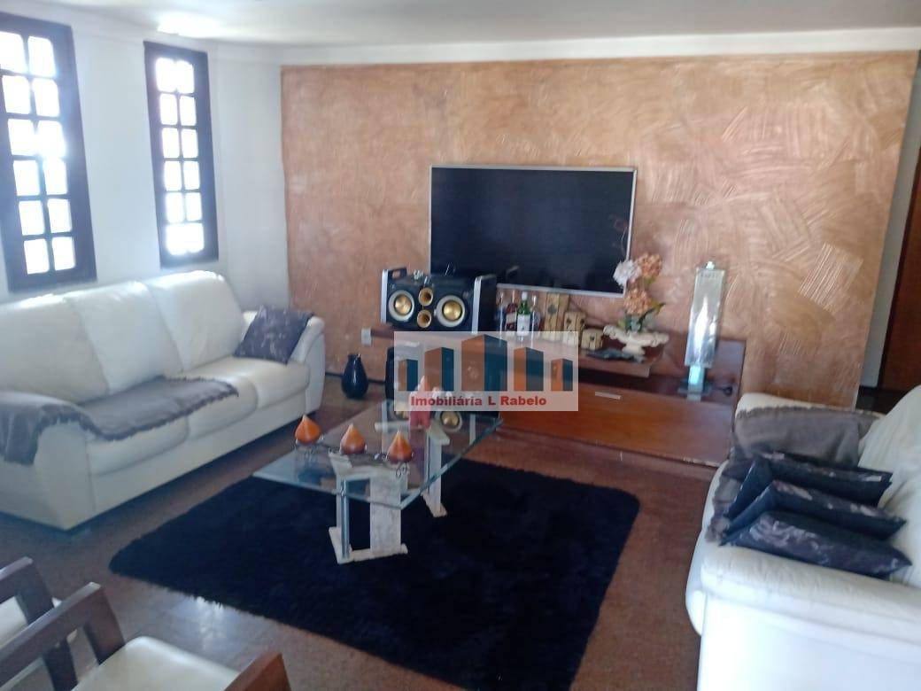 Casa para alugar com 3 quartos, 220M2 - Foto 13