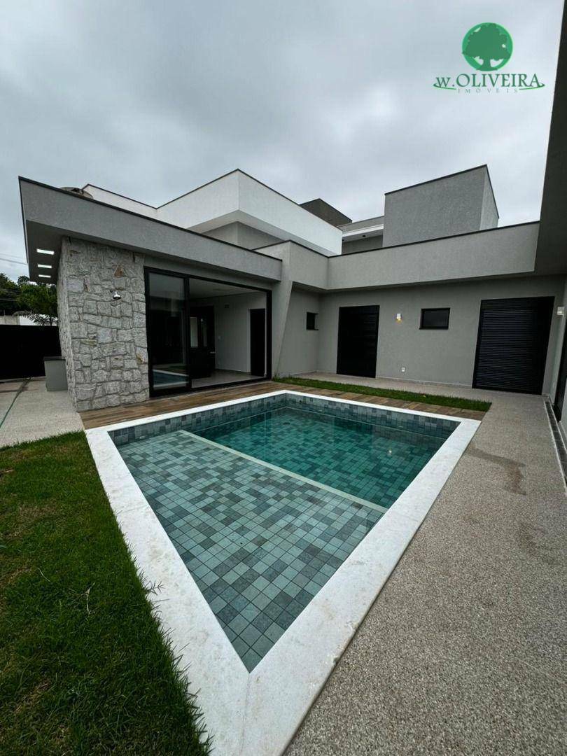 Casa de Condomínio à venda com 3 quartos, 238m² - Foto 2