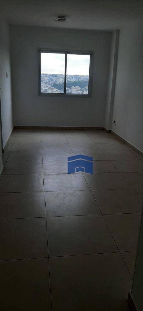 Apartamento à venda com 2 quartos, 67m² - Foto 2