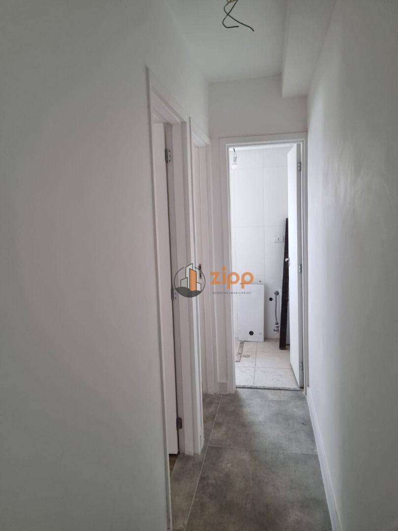 Apartamento à venda com 2 quartos, 42m² - Foto 13