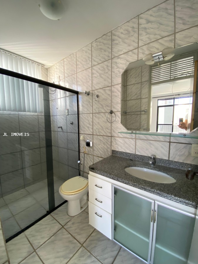 Apartamento para alugar com 3 quartos, 200m² - Foto 10
