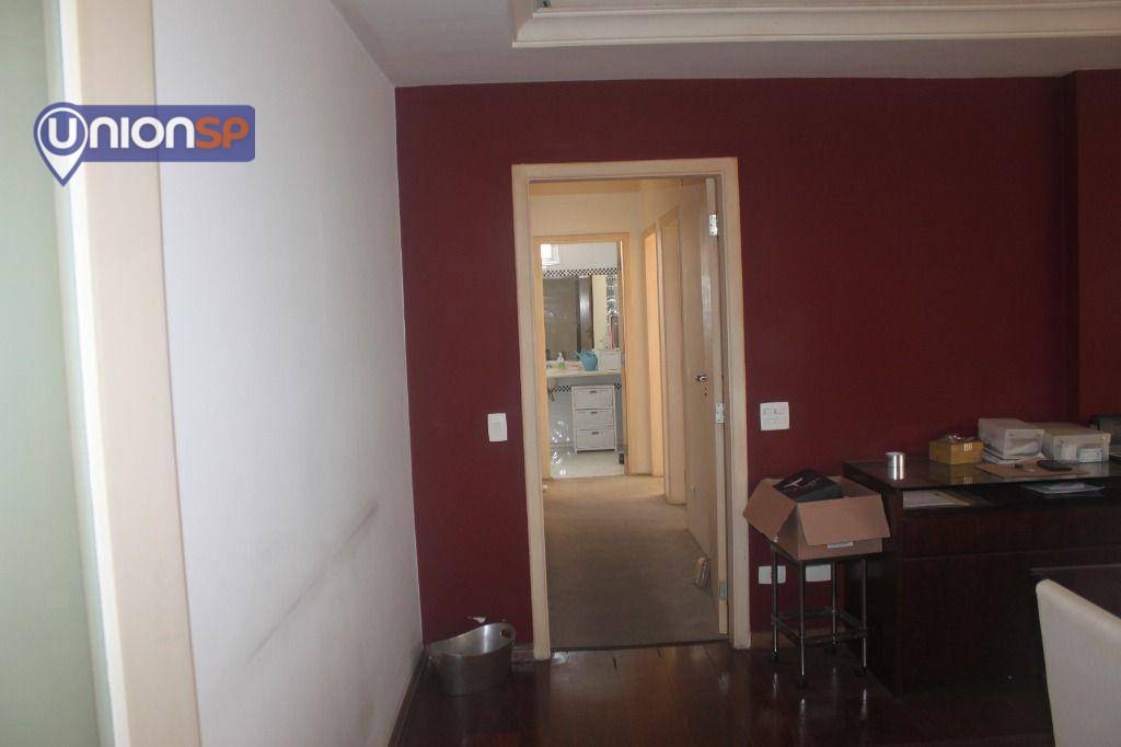 Apartamento à venda com 3 quartos, 198m² - Foto 4