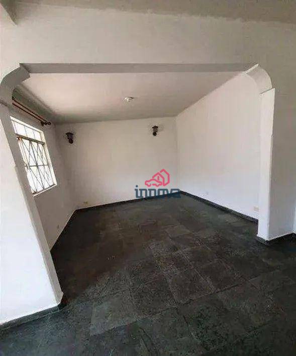 Casa para alugar com 2 quartos, 100m² - Foto 2