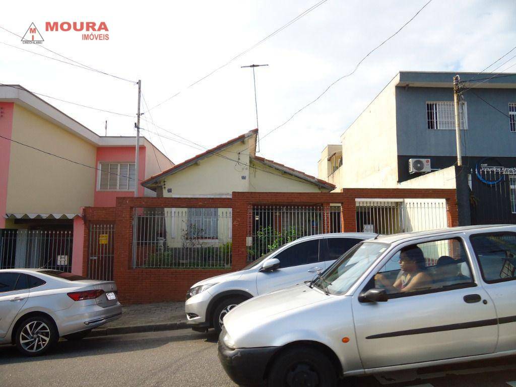 Casa à venda com 4 quartos, 248m² - Foto 1