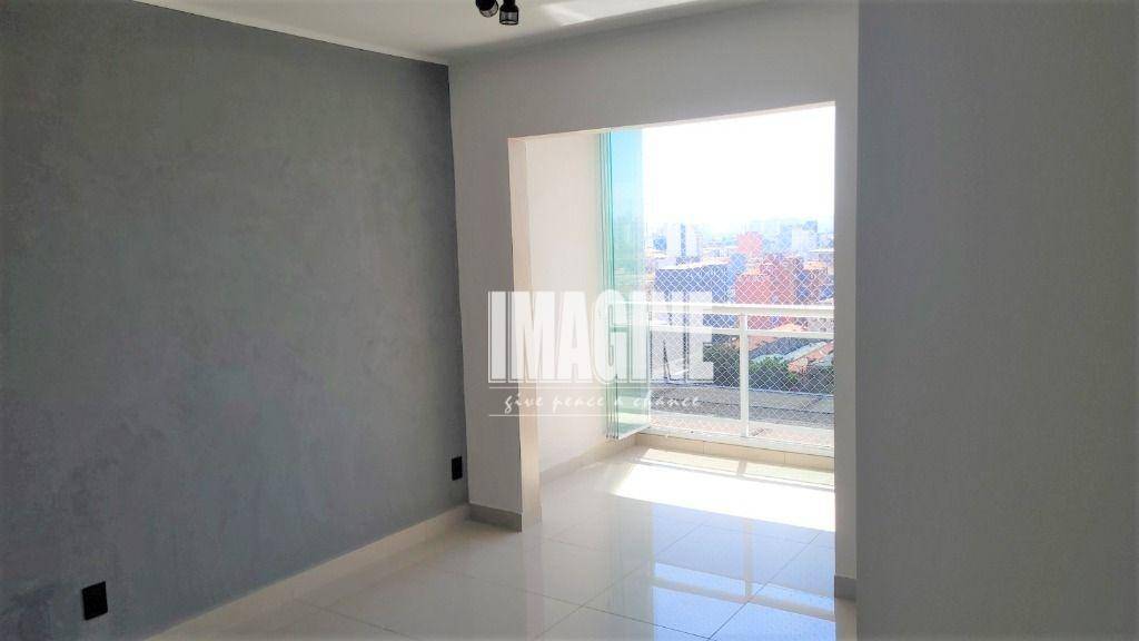 Apartamento à venda com 3 quartos, 73m² - Foto 3