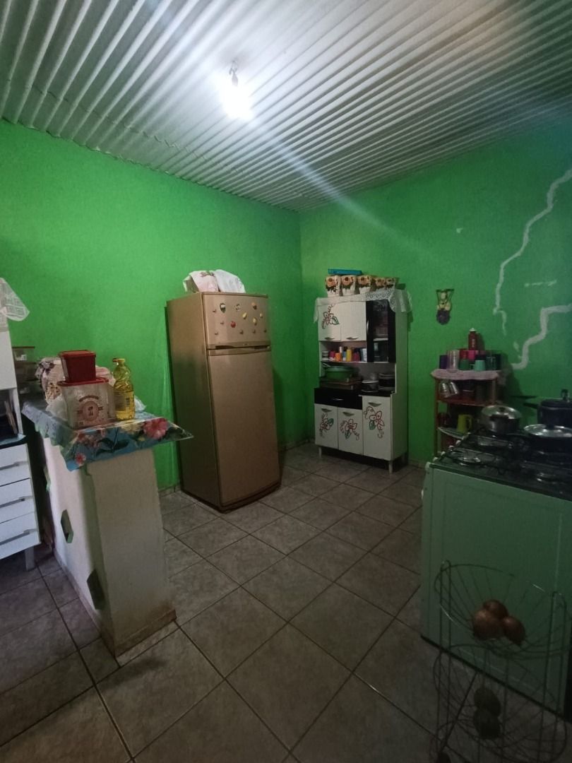 Casa à venda com 2 quartos, 300M2 - Foto 3