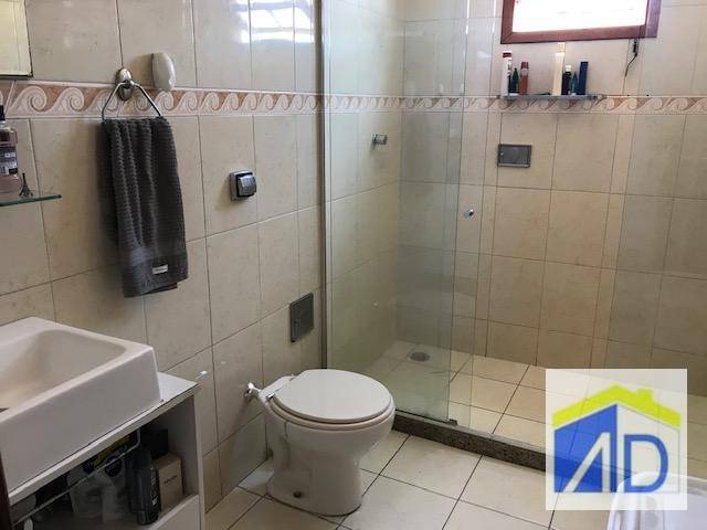 Casa de Condomínio à venda com 3 quartos, 320m² - Foto 29