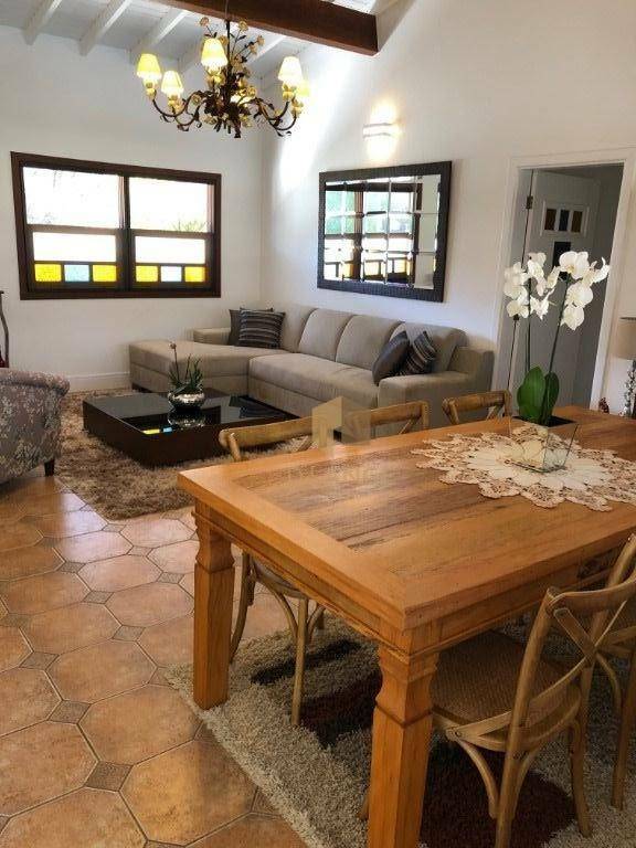 Casa de Condomínio à venda com 4 quartos, 300m² - Foto 4