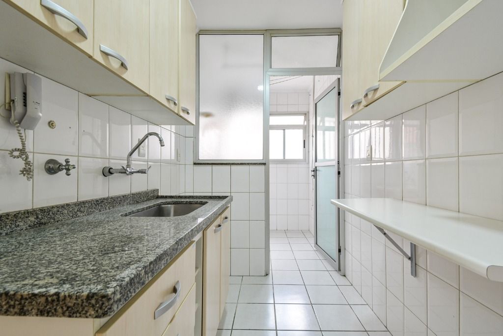 Apartamento à venda com 2 quartos, 65m² - Foto 26