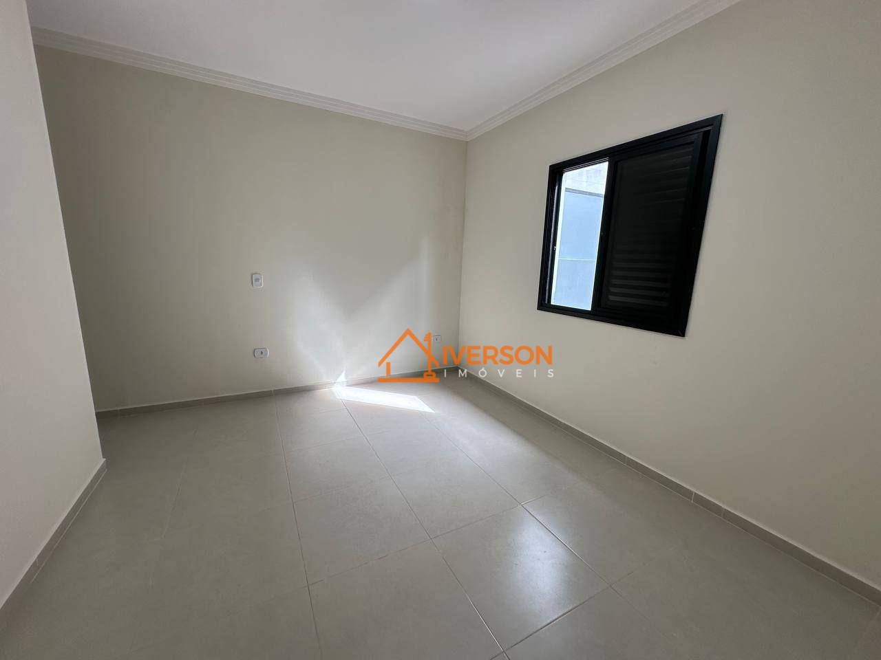 Casa à venda com 3 quartos, 107m² - Foto 9