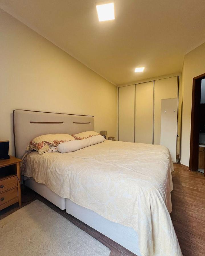 Casa de Condomínio para alugar com 3 quartos, 150m² - Foto 12