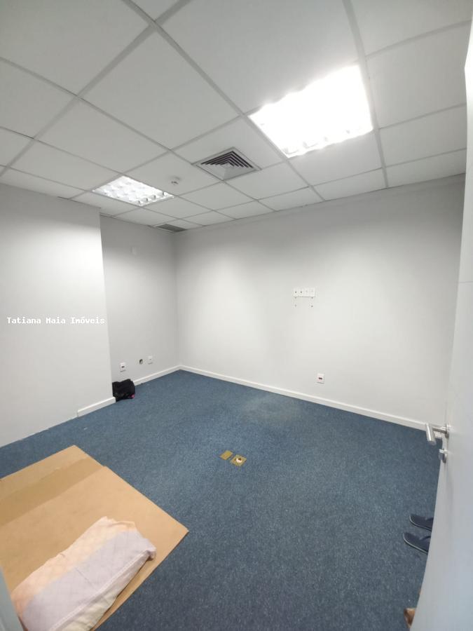 Prédio Inteiro para alugar, 1200m² - Foto 12