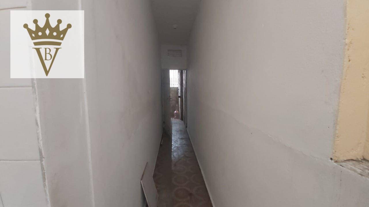 Casa à venda com 3 quartos, 200m² - Foto 21