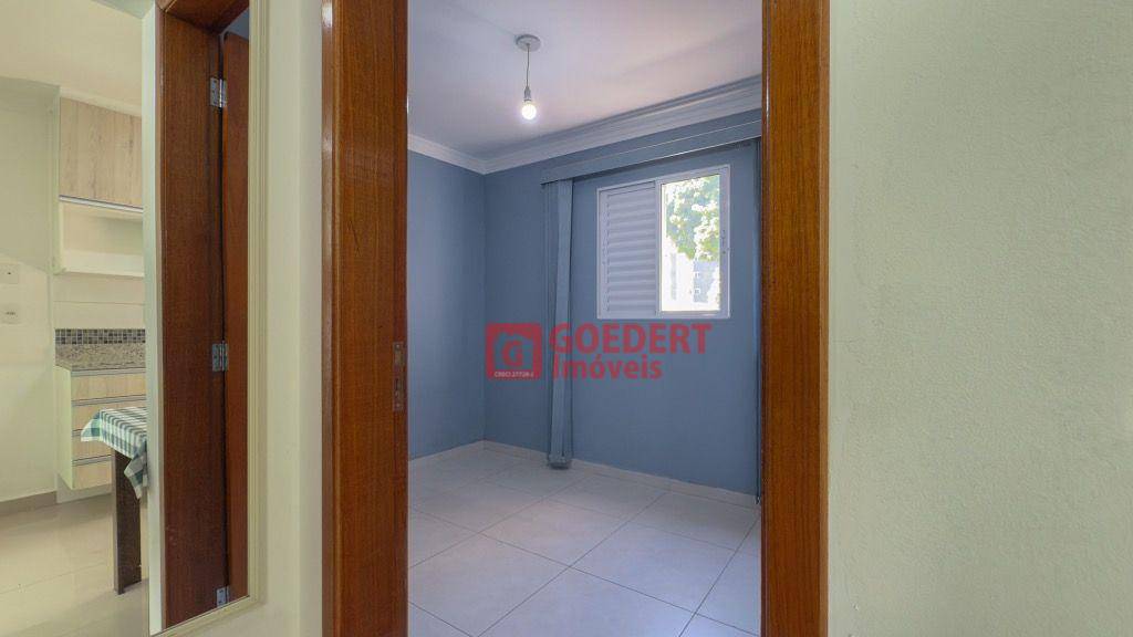 Apartamento para alugar com 2 quartos, 50m² - Foto 16