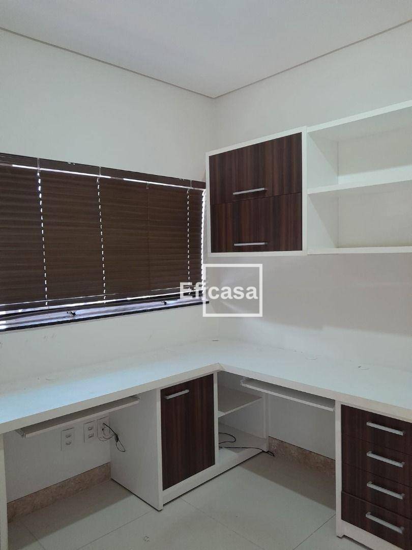 Casa à venda com 3 quartos, 300m² - Foto 2