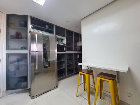 Apartamento à venda com 3 quartos, 147m² - Foto 4