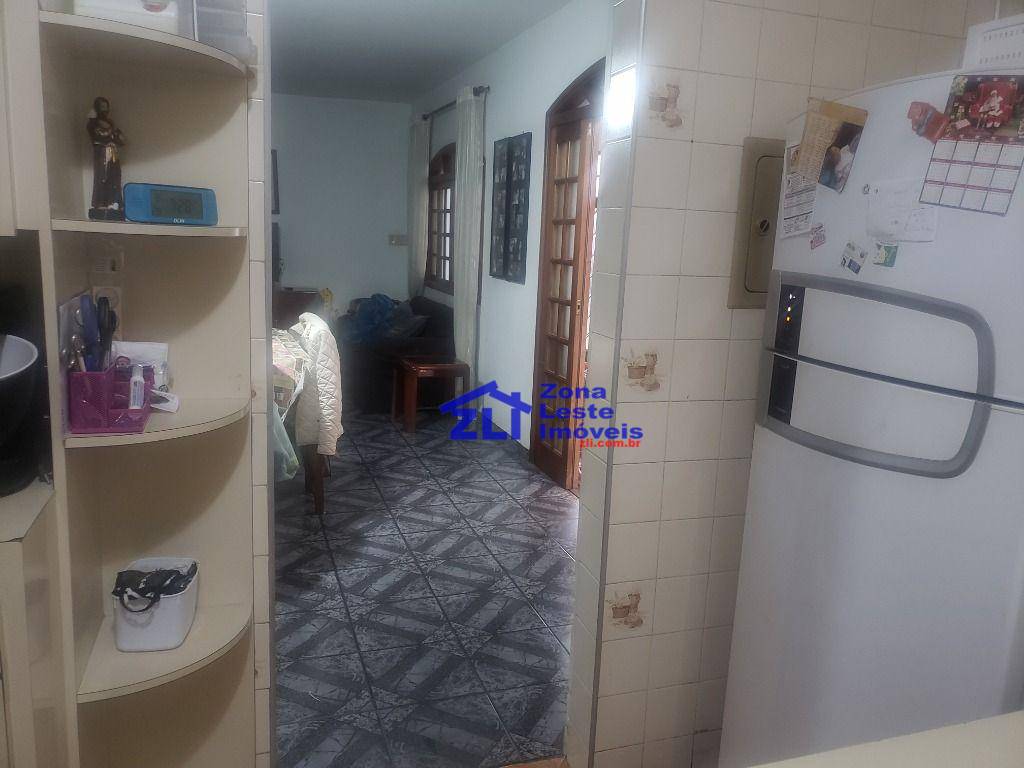 Sobrado à venda com 5 quartos, 300m² - Foto 35